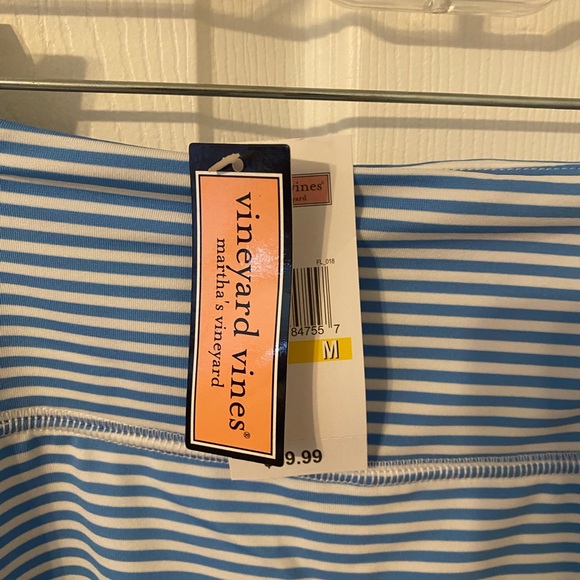 Vineyard Vines blue and white striped athletic skort - Picture 3 of 3